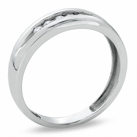 Previously Owned - 1/4 CT. T.w. Diamond Wedding Band in 10K White Gold