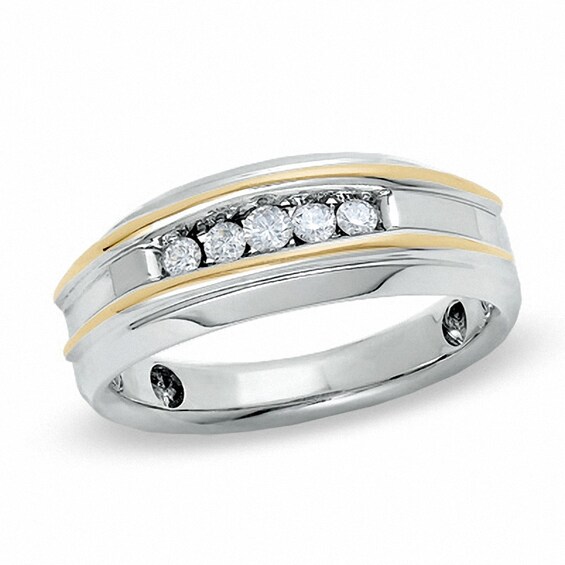 Previously Owned - Men's 1/4 CT. T.w. Diamond Five Stone Wedding Band in 10K Two-Tone Gold