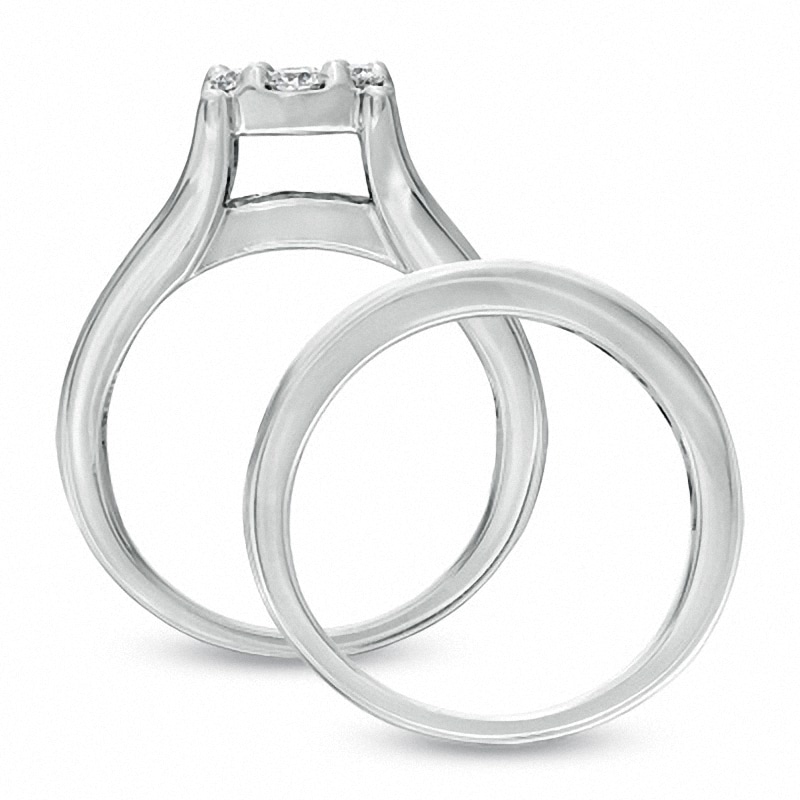 Main Image 3 of Previously Owned - 1-1/2 CT. T.W. Diamond Cluster Bridal Set in 14K White Gold