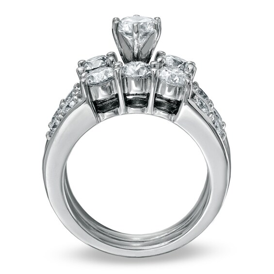 Previously Owned - 3 CT. T.w. Diamond Three Stone Bridal Set in 14K White Gold
