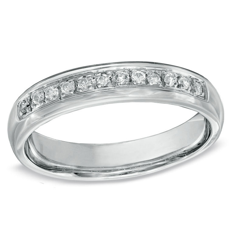 Previously Owned - Men's 1/6 CT. T.W. Diamond Wedding Band in 10K White Gold