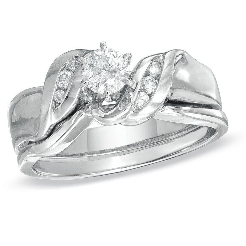 Main Image 1 of Previously Owned - 1/3 CT. T.W. Diamond Bridal Set in 10K White Gold