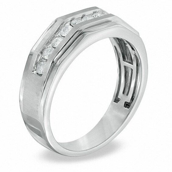 Previously Owned - 1 CT. T.w. Diamond Ring in 10K White Gold