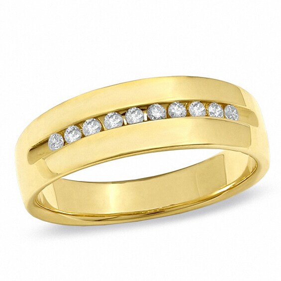 Previously Owned - 1/4 CT. T.w. Diamond Wedding Band in 14K Gold