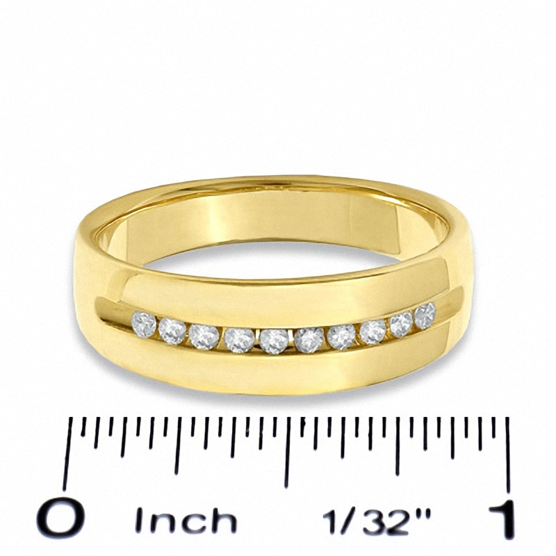 Main Image 3 of Previously Owned - 1/4 CT. T.W. Diamond Wedding Band in 14K Gold