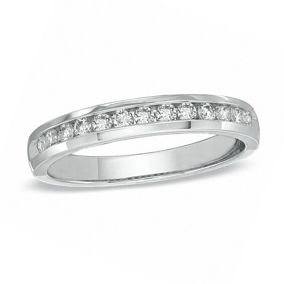 Previously Owned - 1/4 CT. T.w. Diamond Anniversary Band in 14K White Gold (I/Si2)