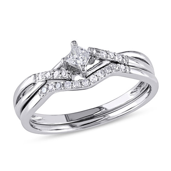 Previously Owned - 1/5 CT. T.w. Princess-Cut Diamond Bridal Set in 10K White Gold