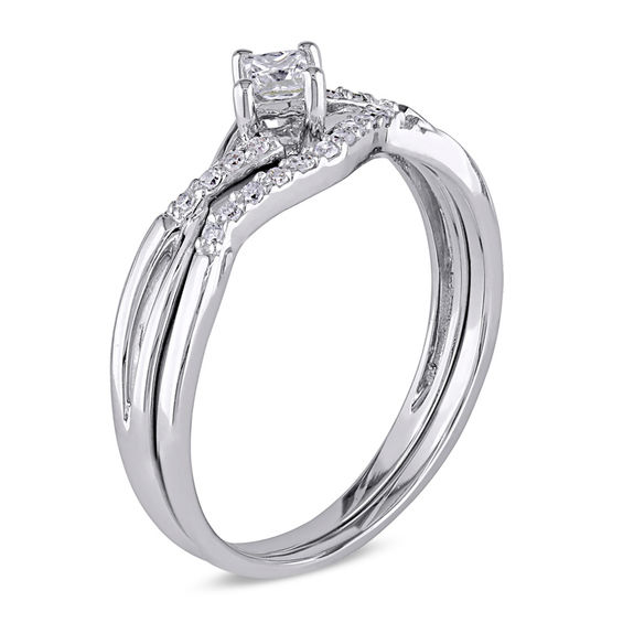 Previously Owned - 1/5 CT. T.w. Princess-Cut Diamond Bridal Set in 10K White Gold