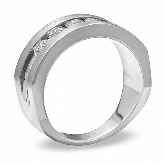 Previously Owned - 1 CT. T.w. Diamond Five Stone Band in 14K White Gold