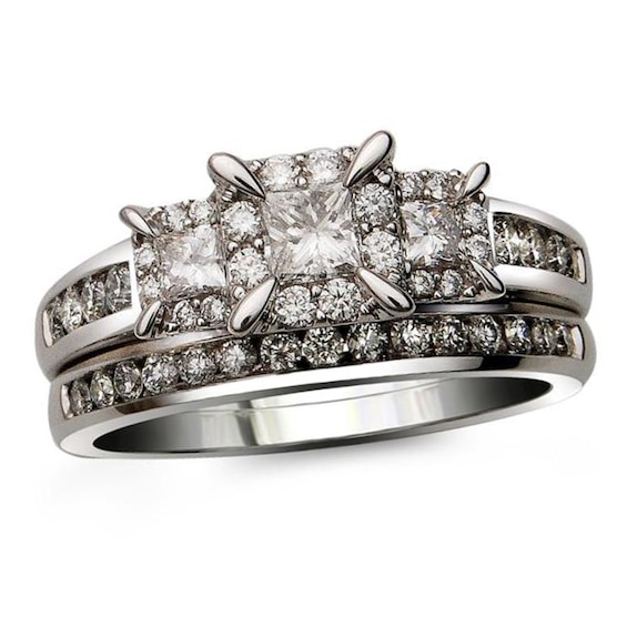 Previously Owned - 1 CT. T.w. Princess-Cut Diamond Past Present FutureÂ® Bridal Set in 14K White Gold