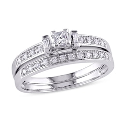 Previously Owned - 1/3 CT. T.W. Princess-Cut Diamond Three Stone Bridal Set in 10K White Gold