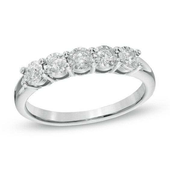 Previously Owned - 1/4 CT. T.w. Diamond Five Stone Band in 10K White Gold