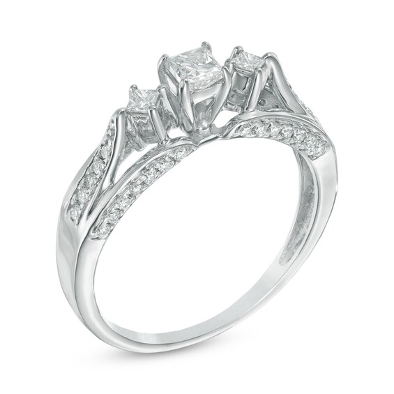 Previously Owned - 1/2 CT. T.w. Princess-Cut Diamond Three Stone Engagement Ring in 14K White Gold (I/Si2)