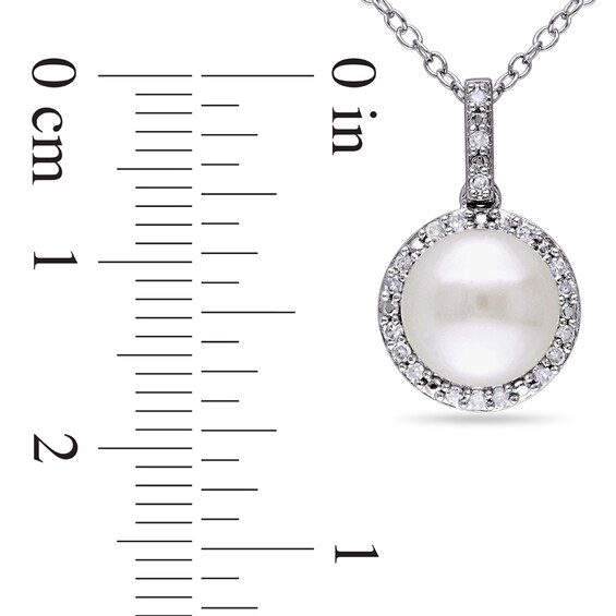 Previously Owned-8.0-8.5mm Button Freshwater Cultured Pearl and 1/10 CT. T.w. Diamond Frame Pendant