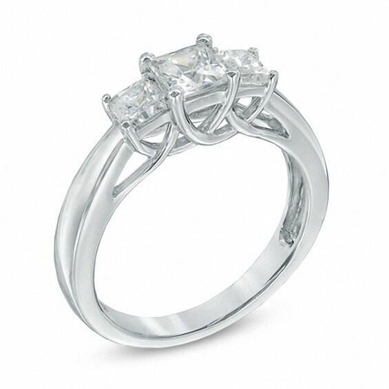 Previously Owned - 1 CT. T.w. Princess-Cut Diamond Three Stone Tapered Shank Ring in 14K White Gold