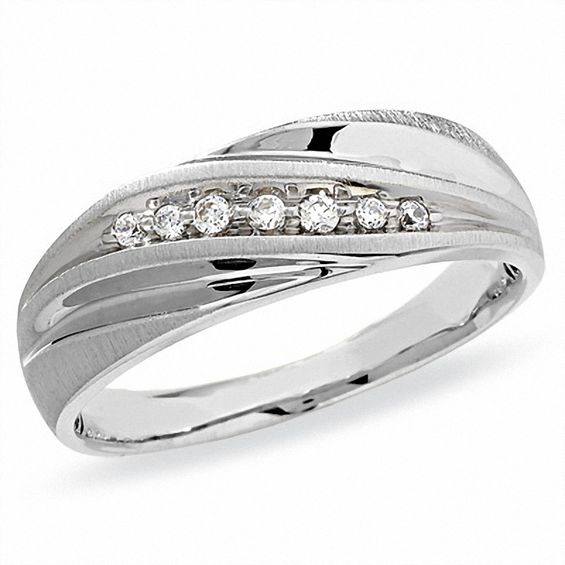Previously Owned - 1/8 CT. T.w. Diamond Seven Stone Slant Band in 10K White Gold