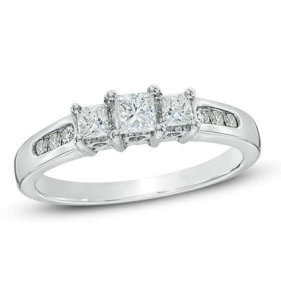 Previously Owned - 1/2 CT. T.W. Princess-Cut Diamond Past Present Future® Ring in 14K White Gold Previously Owned - 1/2 CT. T.W. Princess-Cut Diamond Past Present Future® Ring in 14K White Gold