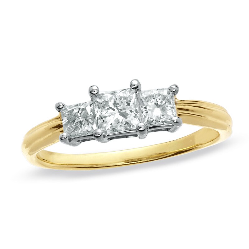 Main Image 1 of Previously Owned - 1 CT. T.W. Princess-Cut Diamond Three Stone Engagement Ring in 14K Gold