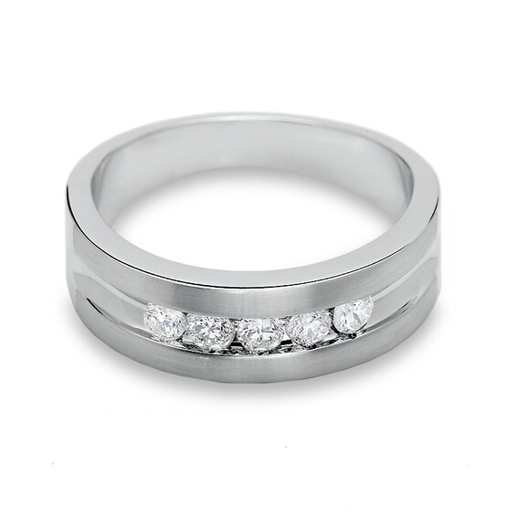 Previously Owned - 1/2 CT. T.w. Diamond Five Stone Brushed Band in 14K White Gold