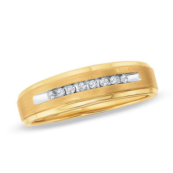 Previously Owned - 1/10 CT. T.w. Diamond Comfort Fit Wedding Band in 10K Gold