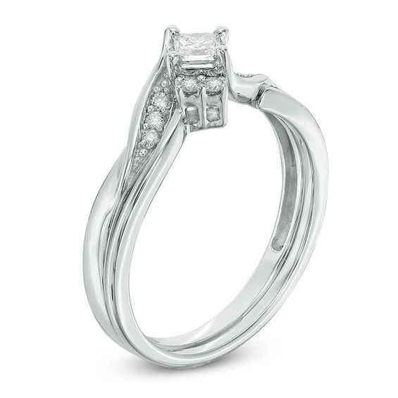 Previously Owned - 1/4 CT. T.w. Princess-Cut Diamond Bridal Set in 10K White Gold