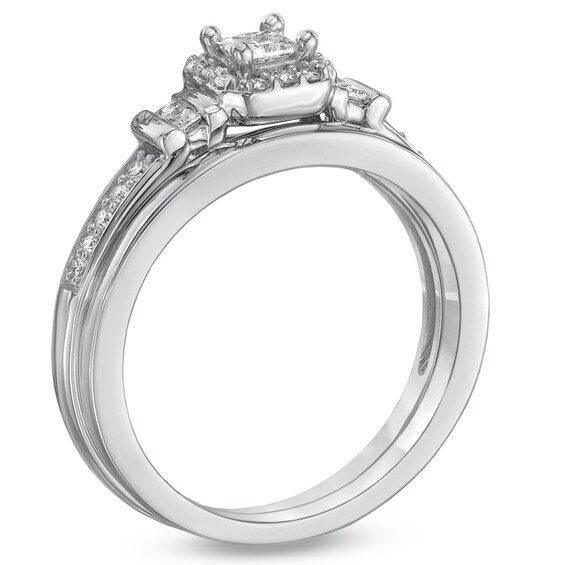Previously Owned - 3/8 CT. T.w. Princess-Cut Diamond Frame Bridal Set in 10K White Gold