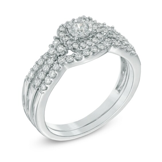 Previously Owned - 1/2 CT. T.w. Diamond Frame Bridal Set in 10K White Gold