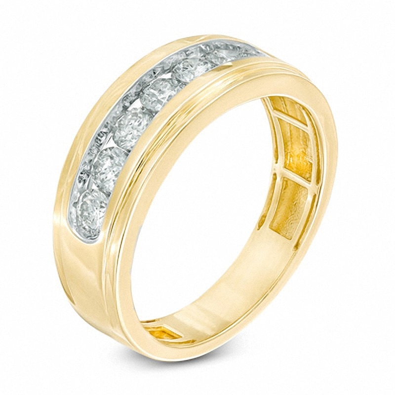 Previously Owned - Men's 3/4 CT. T.W. Diamond Seven Stone Step Edge Anniversary Band in 10K Gold