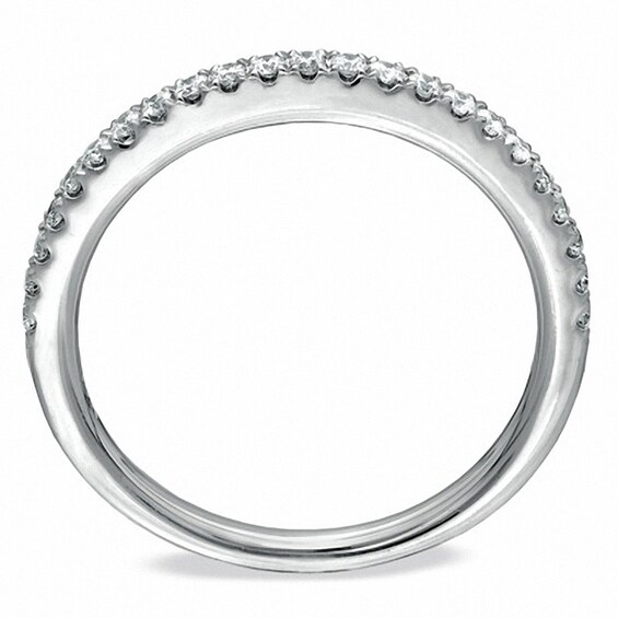 Previously Owned - Vera Wang Love Collection 1/4 CT. T.w. Diamond Anniversary Band in 14K White Gold