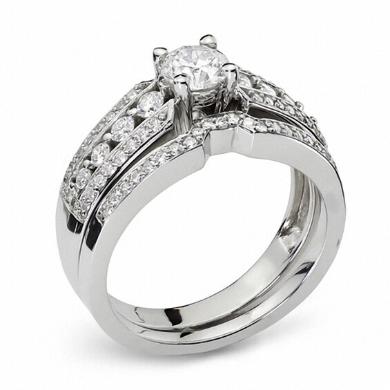 Previously Owned - 1 CT. T.w. Diamond Bridal Set in 14K White Gold