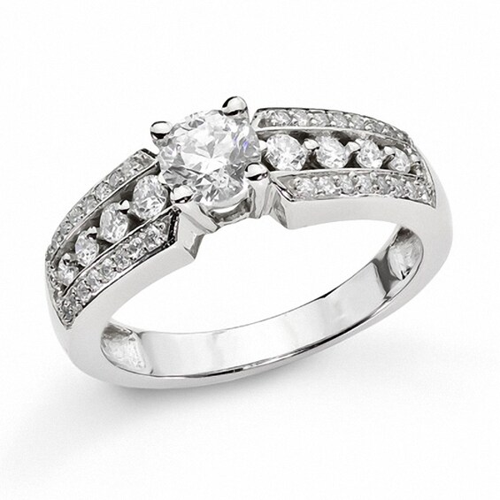 Previously Owned - 1 CT. T.w. Diamond Bridal Set in 14K White Gold