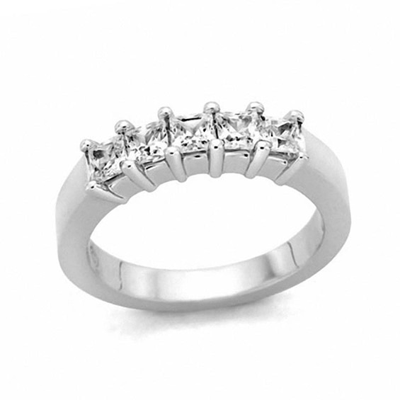 Previously Owned - 1/4 CT. T.w. Princess-Cut Diamond Five Stone Band in 14K White Gold (H/Vs2)