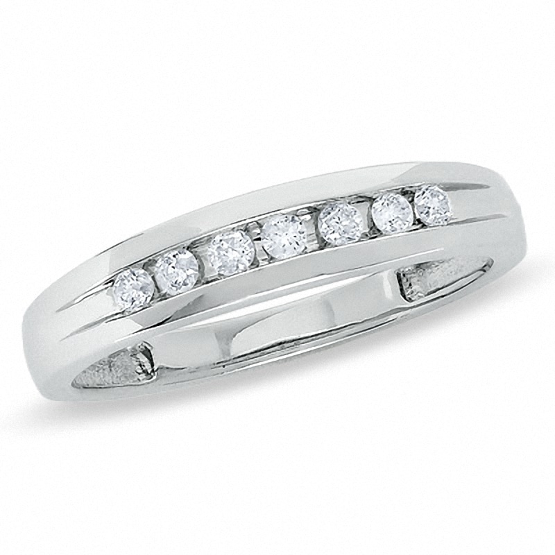 Main Image 1 of Previously Owned - Ladies' 1/6 CT. T.W. Diamond Wedding Band in 10K White Gold