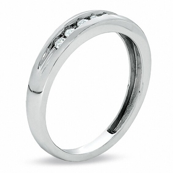 Previously Owned - 1/6 CT. T.w. Diamond Wedding Band in 10K White Gold