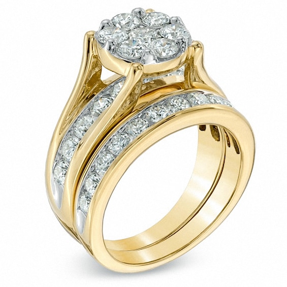 Previously Owned - 2-1/2 CT. T.w. Diamond Flower Cluster Bridal Set in 14K Gold