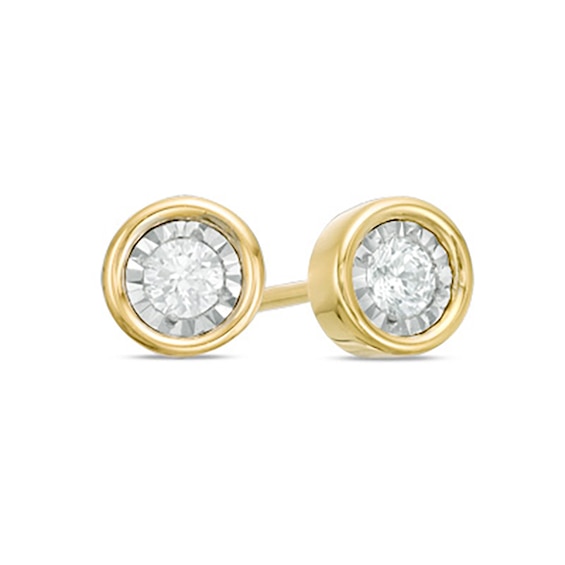 Previously Owned - 1/8 CT. T.w. Diamond Solitaire Stud Earrings in 10K Gold