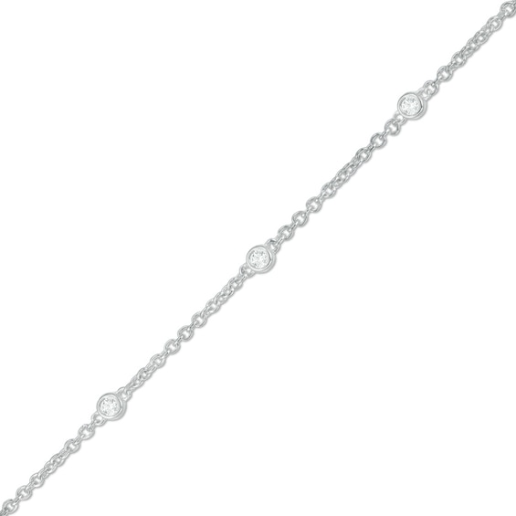 Previously Owned - 1/6 CT. T.w. Diamond Five Stone Station Bracelet in 10K White Gold - 7.5"