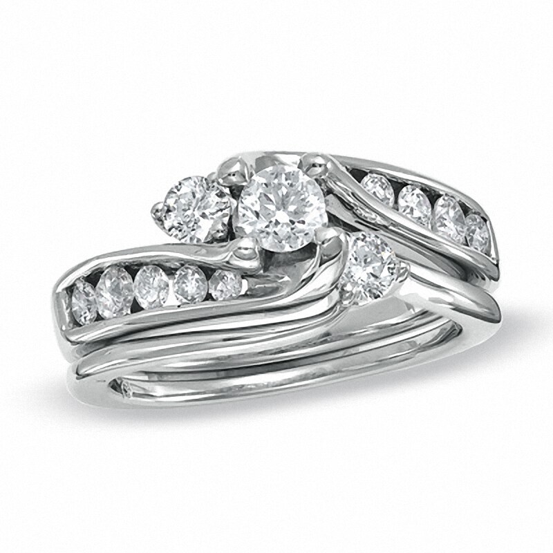 Main Image 1 of Previously Owned - 1 CT. T.W. Diamond Three Stone Slant Bridal Set in 14K White Gold