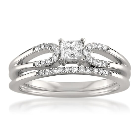 Previously Owned - 1/3 CT. T.w. Princess-Cut Diamond Split Shank Bridal Set in 14K White Gold
