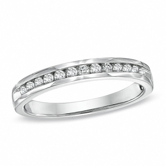 Previously Owned - 1/4 CT. T.w. Diamond Anniversary Band in 14K White Gold (I/Si2)