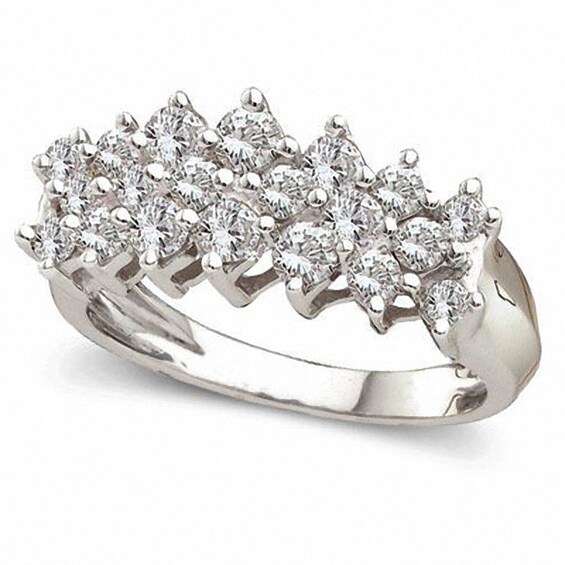 Previously Owned - 1 CT. T.w. Diamond Pyramid Band in 10K White Gold