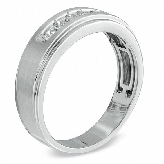 Previously Owned - 1/4 CT. T.w. Diamond Five Stone Band in 14K White Gold