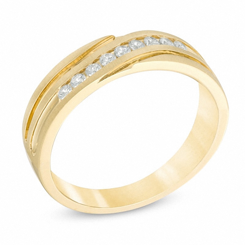 Main Image 2 of Previously Owned - Men's 1/4 CT. T.W. Diamond Curved Slant Anniversary Band in 10K Gold