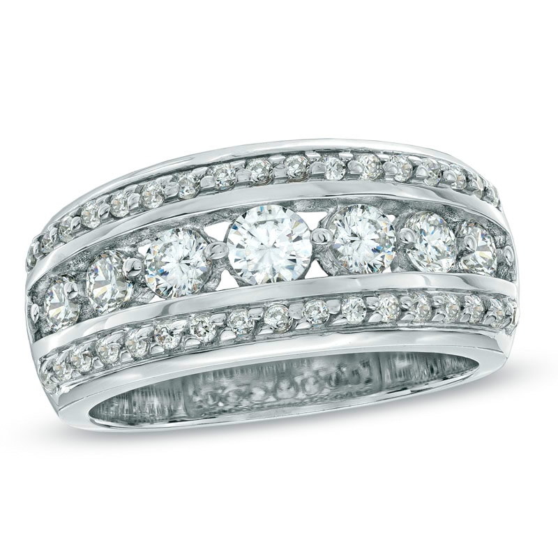 Main Image 1 of Previously Owned - 1 CT. T.W. Diamond Seven Stone Anniversary Band in 14K White Gold