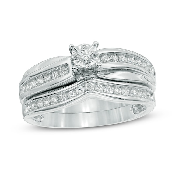 Previously Owned - 1/4 CT. T.w. Diamond Chevron Bridal Set in Sterling Silver