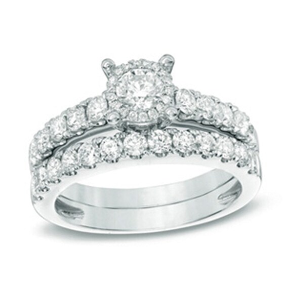 Previously Owned - 1-1/2 CT. T.w. Diamond Frame Bridal Set in 14K White Gold