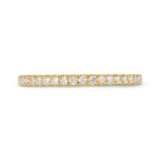 Previously Owned - 1/4 CT. T.w. Diamond Wedding Band in 10K Gold