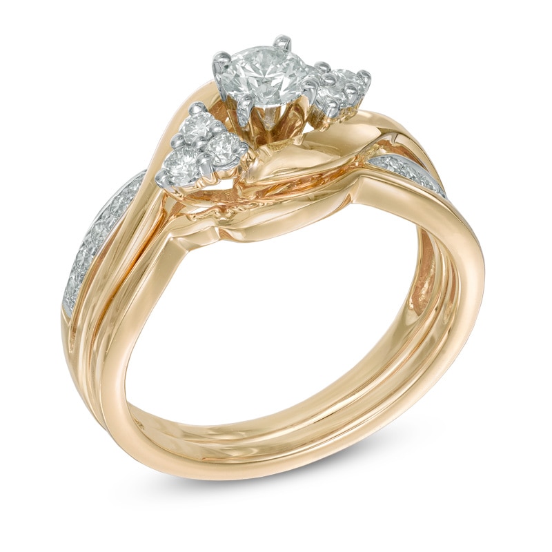 Main Image 2 of Previously Owned - 5/8 CT. T.W. Diamond Tri-Sides Bridal Set in 10K Gold