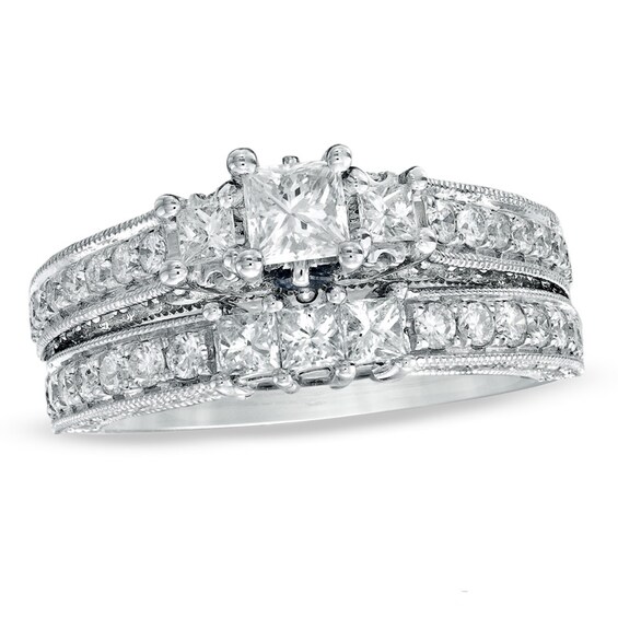 Previously Owned - Vera Wang Love Collection 2 CT. T.w. Princess-Cut Diamond Three Stone Bridal Set in 14K White Gold
