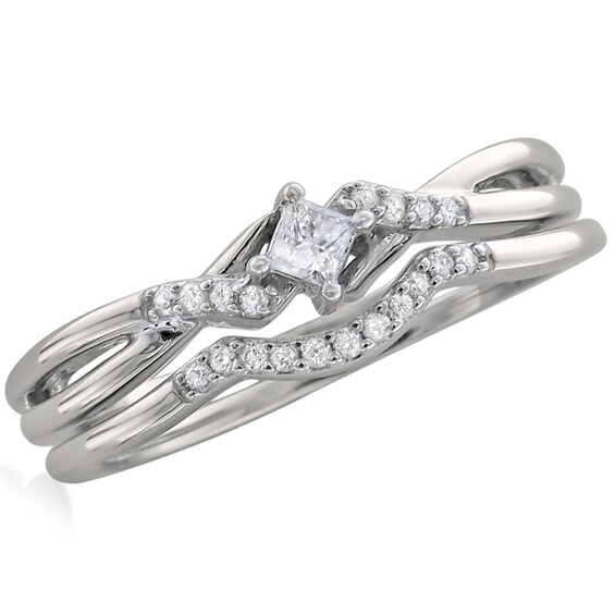 Previously Owned - 1/5 CT. T.w. Princess-Cut Diamond Split Shank Bridal Set in 10K White Gold